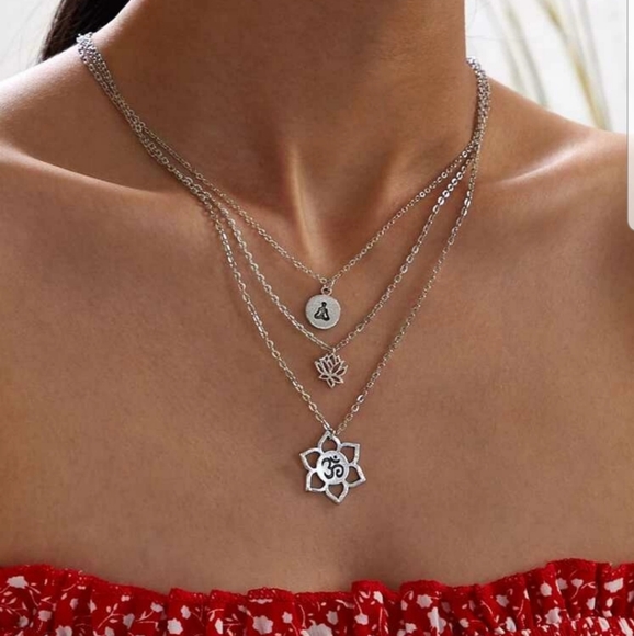 3 Layer Lotus Flower Charm Necklace - Picture 1 of 3
